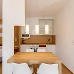 Lägenhet La Bella Centrum Piros/sarga