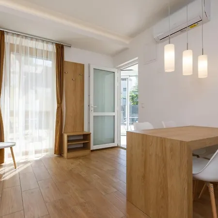 Apartamento La Bella Centrum Piros/sárga