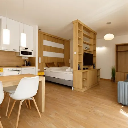 La Bella Centrum Piros/sarga *