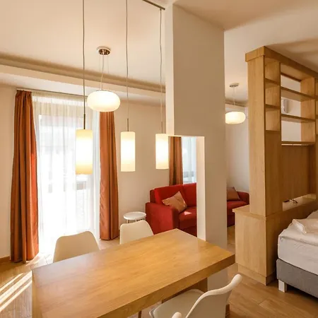 La Bella Centrum Piros/sarga