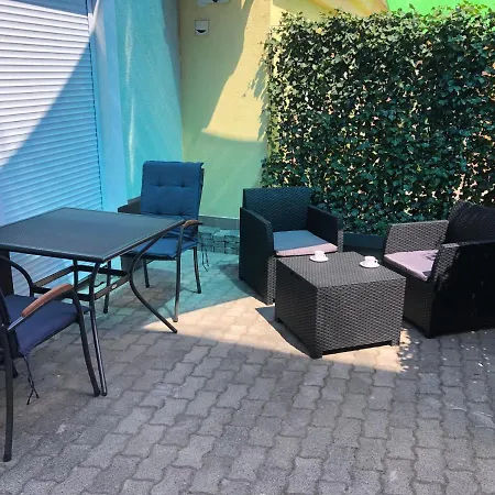 La Bella Centrum Piros/sarga *