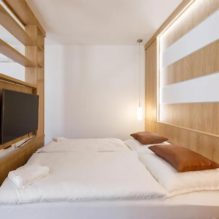 La Bella Centrum Piros/sarga * Hévíz