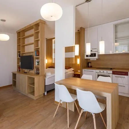 La Bella Centrum Piros/sarga *