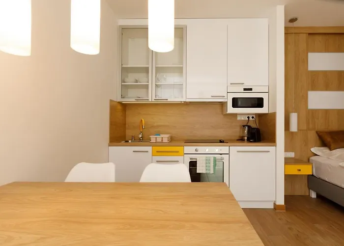 La Bella Centrum Piros/sarga * Hévíz