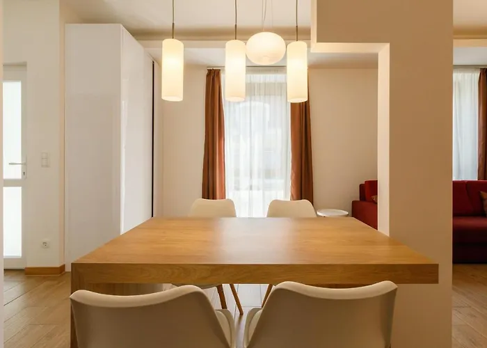 Apartament La Bella Centrum Piros/sarga