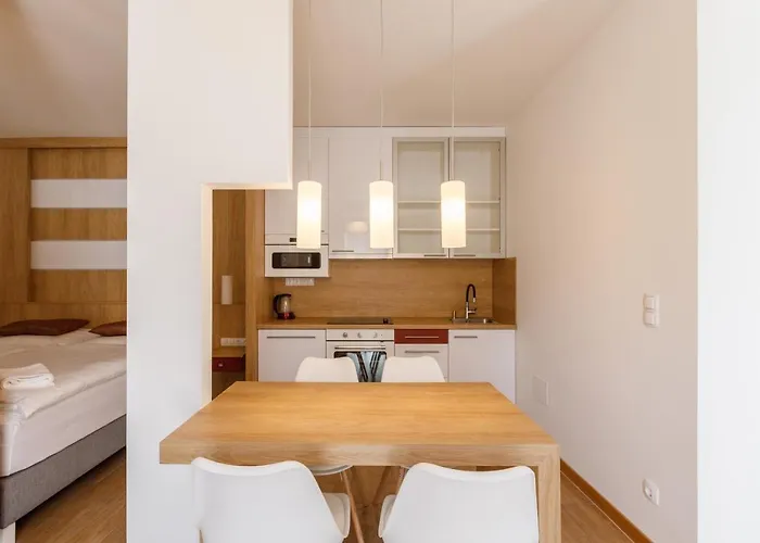 Apartament La Bella Centrum Piros/sarga