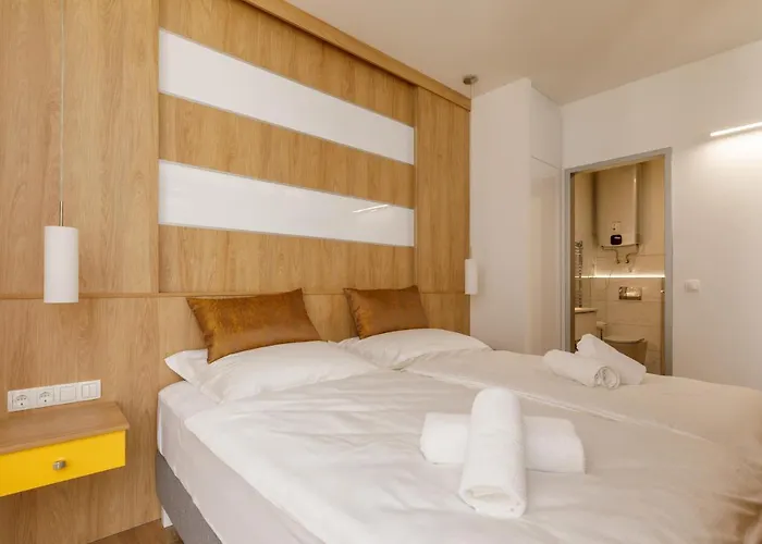 Apartament La Bella Centrum Piros/sarga *