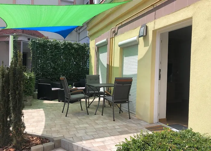 La Bella Centrum Piros/sarga דירה